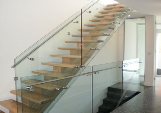 portfolio-large-staircase-balustrade
